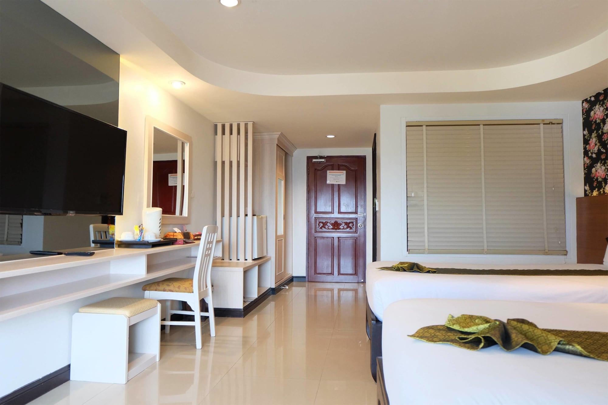 Grand Hill Resort And Spa Nakhon Sawan Esterno foto