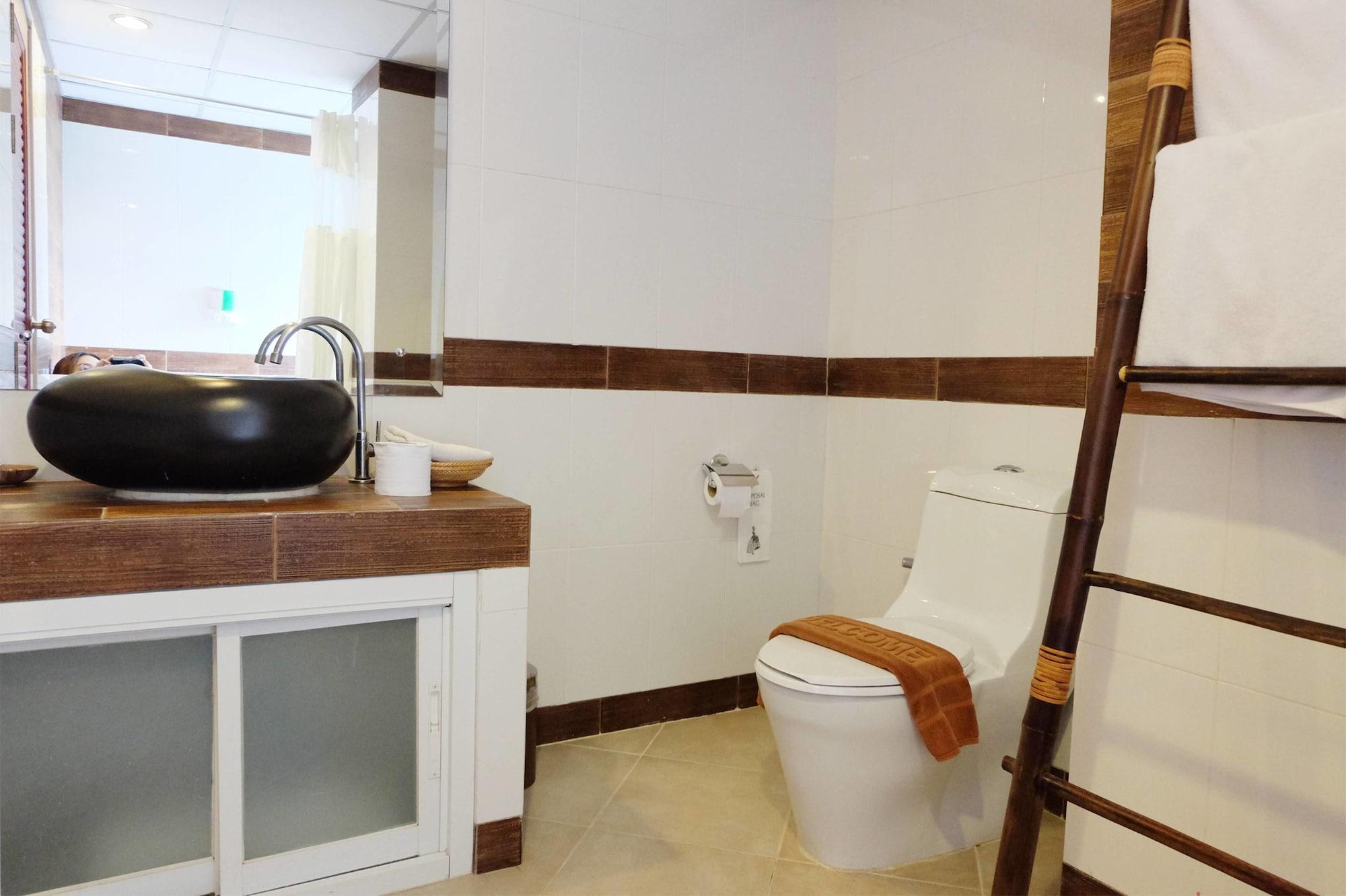 Grand Hill Resort And Spa Nakhon Sawan Esterno foto
