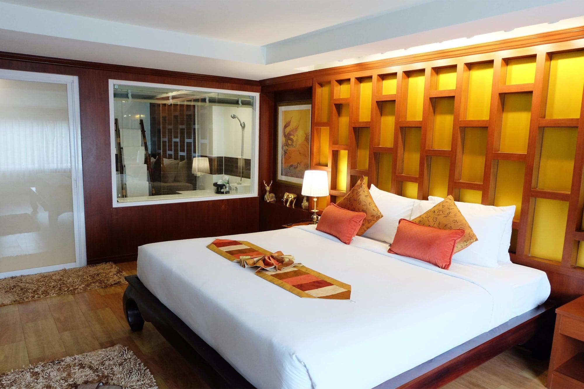 Grand Hill Resort And Spa Nakhon Sawan Esterno foto
