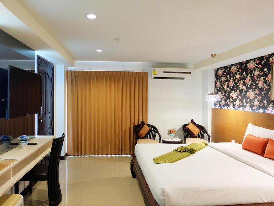 Grand Hill Resort And Spa Nakhon Sawan Esterno foto