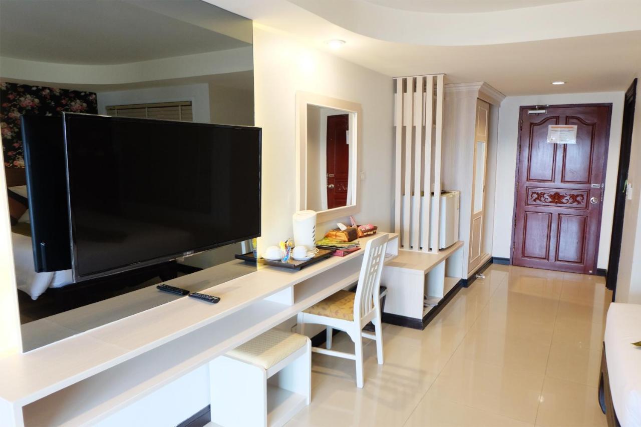 Grand Hill Resort And Spa Nakhon Sawan Esterno foto